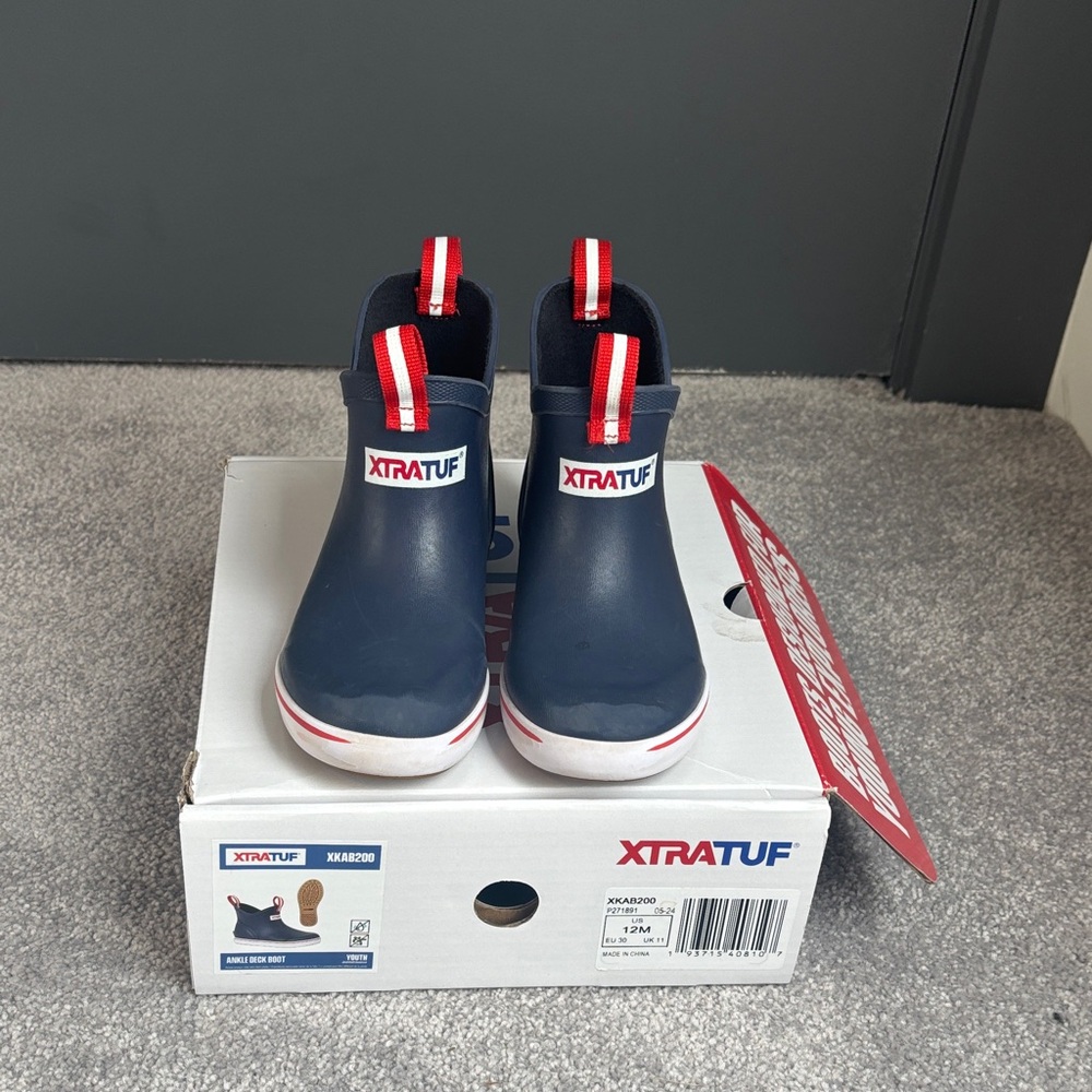 Kids Xtratuf Ankle Deck Rain Boot Size 12 Navy Blue
